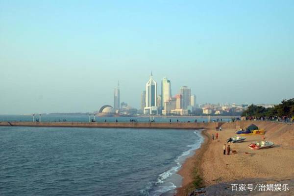 青島有哪些風(fēng)景名勝?。?></a></p>

<p>? 親密接觸式：用時(shí)3天，瀏覽歐陸風(fēng)情，深入了解各個(gè)景點(diǎn)的相關(guān)歷史、典故，趕小海，日光浴，再換上泳裝與大海來個(gè)親密接觸。</p>
<p><a href=