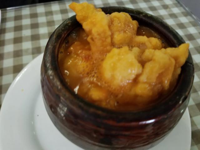 吃貨去哈爾濱一定要吃哪些當?shù)氐男〕裕?></a></p>

<p>（5） 哈爾濱的燒烤也不錯可以嘗嘗，哈爾濱的燒烤，碳烤居多，生肉烤制，烤出來的味道，對食材要求挺高，再就是調(diào)料來加入。有幾個店可以推薦，于家燒烤，道外北十八道街84.老味燒烤，安達街34號</p>
<p><a href=