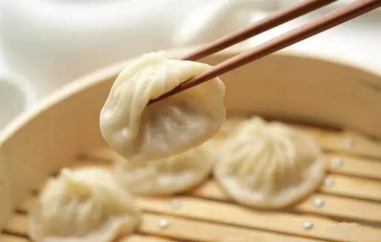 上海有哪些著名的小吃？有什么推薦嗎？